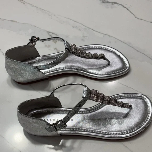 ANTONIO MELANI Metallic Silver Sandals - Picture 5 of 11